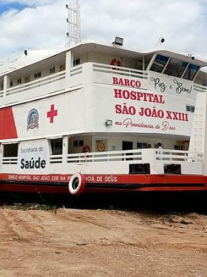 O Barco Hospital São João XXIII está em uma nova expedição, desta vez com destino à comunidade rural de Castanhal, no município de Urucará (distante 261 quilômetros de Manaus). A embarcação, que saiu de Manaus na sexta-feira (02/05), chega ao destino na quinta-feira (08/05) e inicia os atendimentos na sexta-feira (09/05), permanecendo na comunidade até o dia 14 de maio.